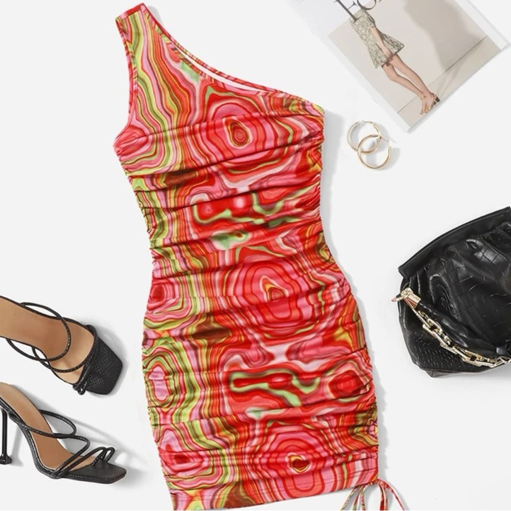 Groovy mini scrunched dress NWOT valentine valentines